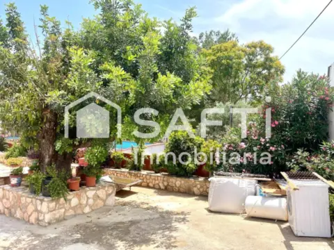 Finca rústica en Montroi - Montroy