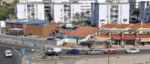 Local comercial en Plaza del Hierro, 1