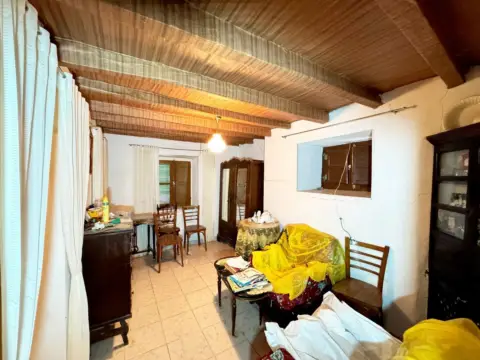 Casa rústica en calle de la Ermita, 1