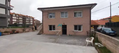 Casa en Helgueras