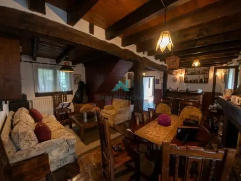Casa pareada en Rada
