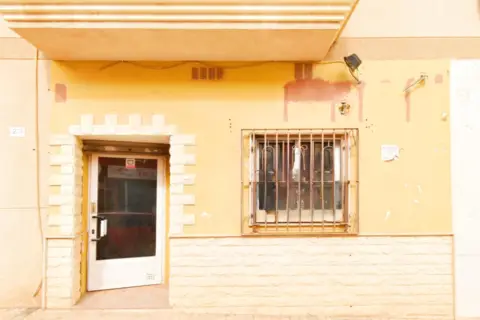 Local comercial en Las Norias