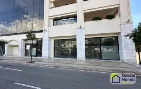 Local comercial en Los Monteros-Bahía de Marbella