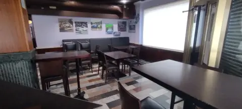 Local comercial en Rúa Torrente Ballester