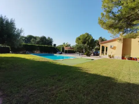 Chalet en Almajada-Ravel