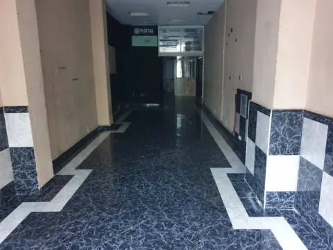 Local comercial en calle Gonzalo Gallas, 3