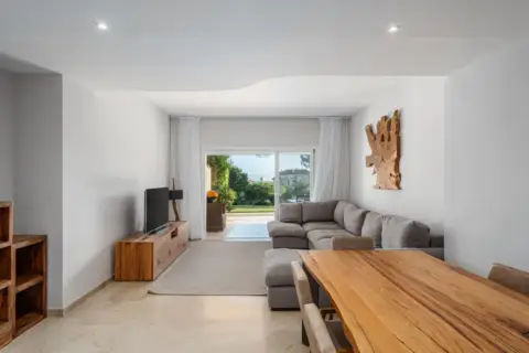 Piso en calle Av Marco Polo-Elviria Hills, nº 3