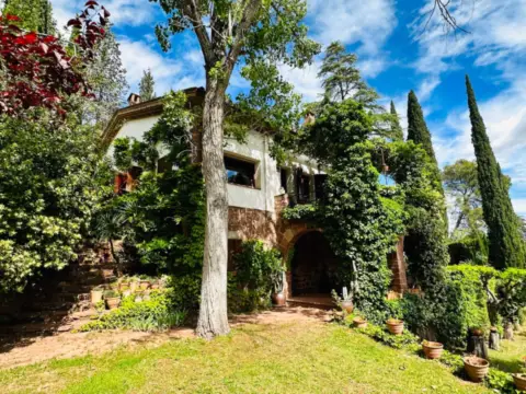 Casa en Castellví de Rosanes