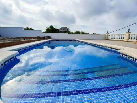 Casa en Los Jardines