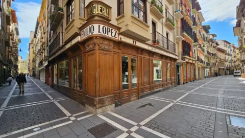 Local comercial en calle de San Antón, 11