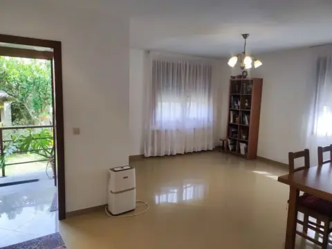 Chalet en calle Santa María de Guillán