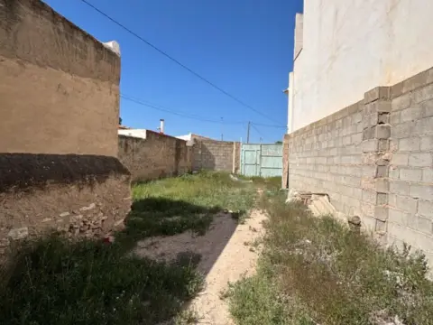 Chalet en calle Embajador Limiñana