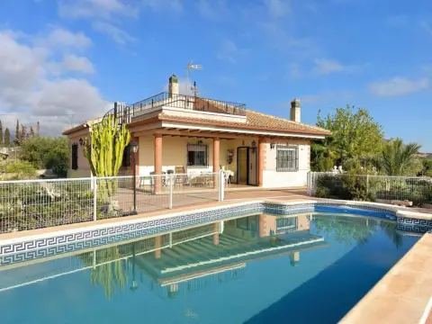 Chalet en calle Horna Baja