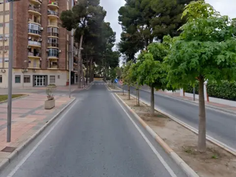 Piso en calle Paseo de los Molinos