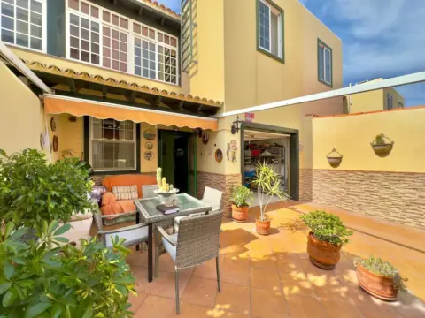 Chalet en Paseo de las Mesas