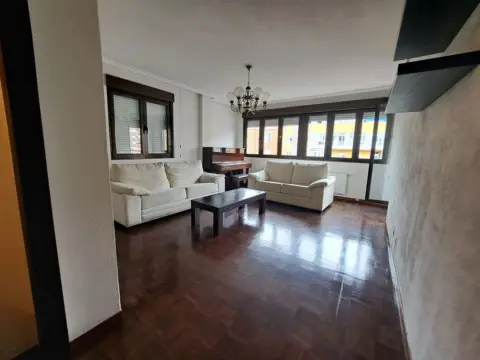 Piso en calle de Pruneda, 3