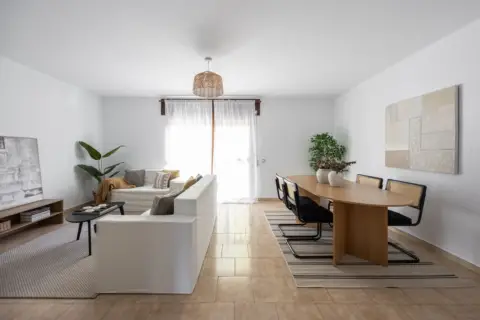 Casa adosada en Avenida de Vigo, 45