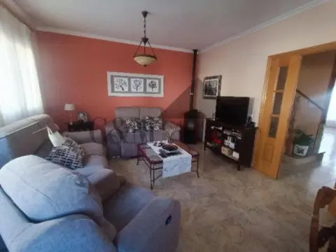 Chalet en calle del Pintor Pablo Madrigal, 17