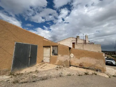 Finca rústica en Campotéjar-Los Valientes