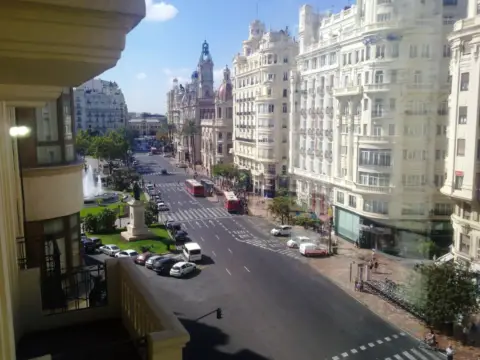 Piso en Plaza del Ayuntamiento
