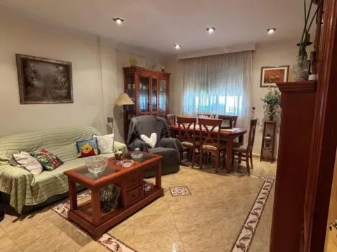 Casa adosada en Ceutí