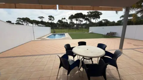 Casa adosada en Avenida de los Pinos