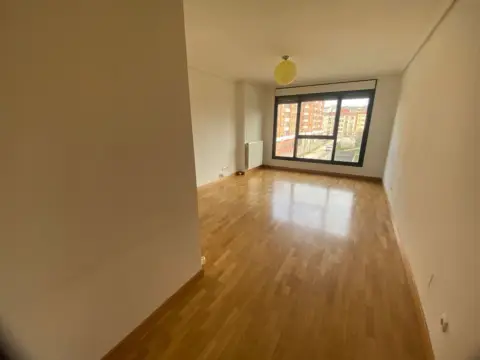 Piso en Plaza del Doctor Emilio Giménez Heras