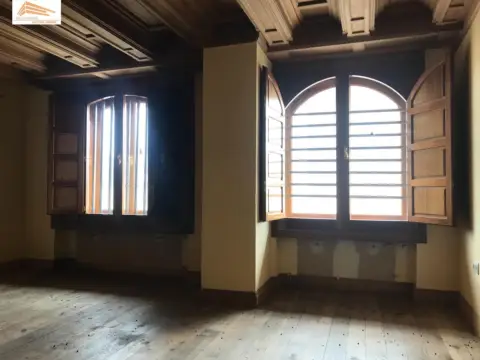 Casa adosada en calle de Onésimo Redondo