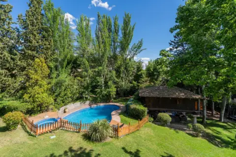Chalet en Avenida de Cobeña