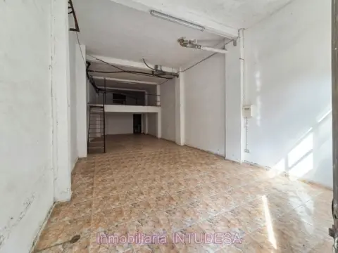 Local comercial en calle del Trinquete