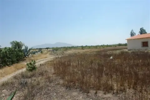 Finca rústica en calle los Pedregales