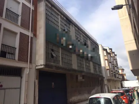 Flat in calle de Juan José Ruano, 37