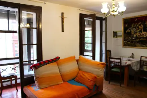 Piso en calle de la Caballería, 2