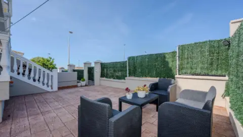 Casa pareada en calle Huerta Nueva