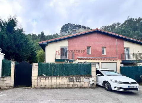 Casa adosada en Otañes-Baltezana-Ontón