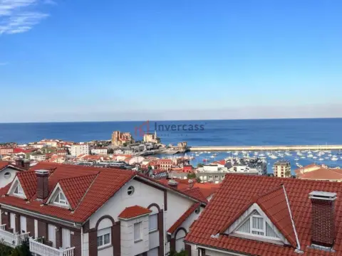 Casa adosada en Centro