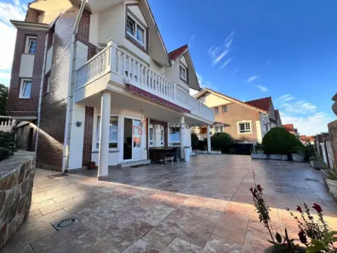 Casa adosada en Centro