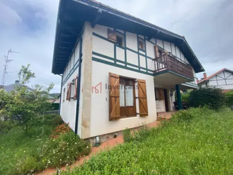Chalet en Castro-Urdiales - Sámano