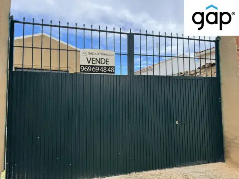 Nave industrial en Villares del Saz