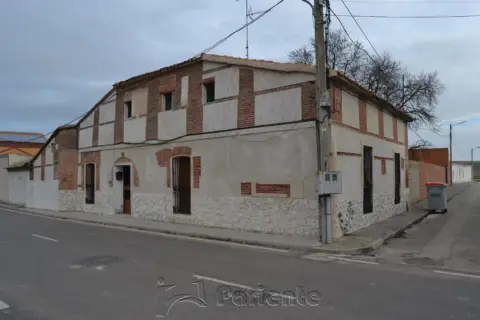 Casa adosada en calle del Pozo
