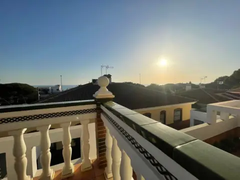 Chalet en calle Conquistadores