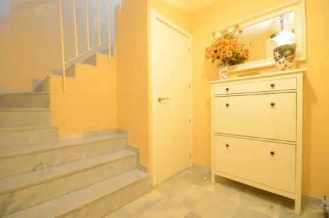 Casa adosada en calle Diego Velazquez