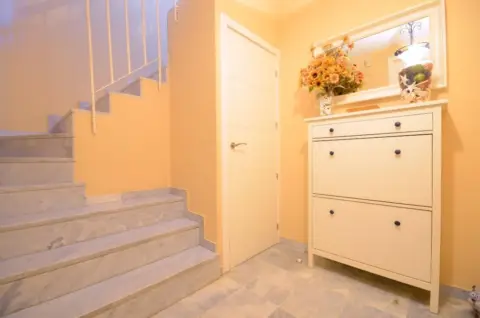 Casa adosada en calle Diego Velazquez