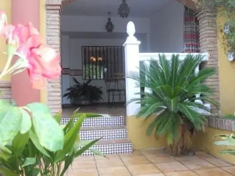 Chalet en Avda Sol