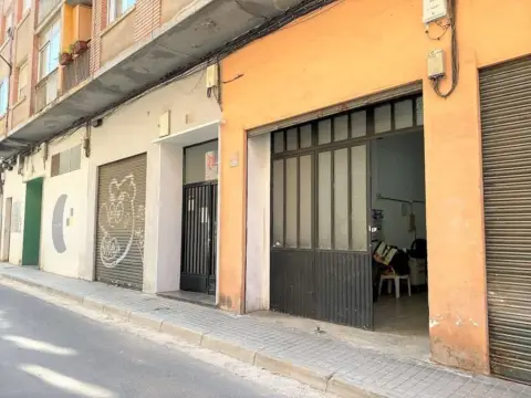 Commercial space in calle de Granada, 33