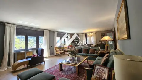 Chalet 6 chambres à vendre à Santa Coloma, Andorre-la-Vieille · 3 sur 60