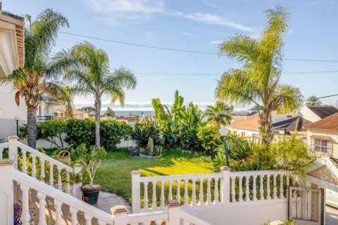 Chalet en Riviera de Trayamar