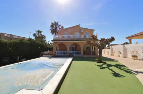 Chalet en Girasoles