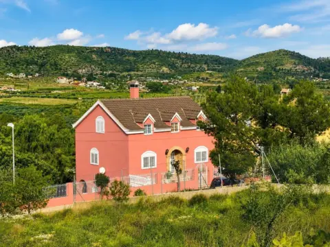 Chalet en Carrer de la Penya