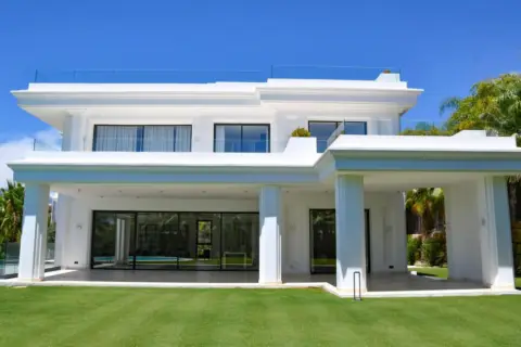 Chalet en Lomas de Marbella Club